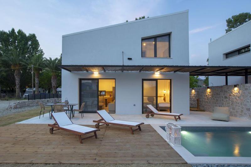 Seascape Villas Vassiliki - Beachfront Villas מראה חיצוני תמונה