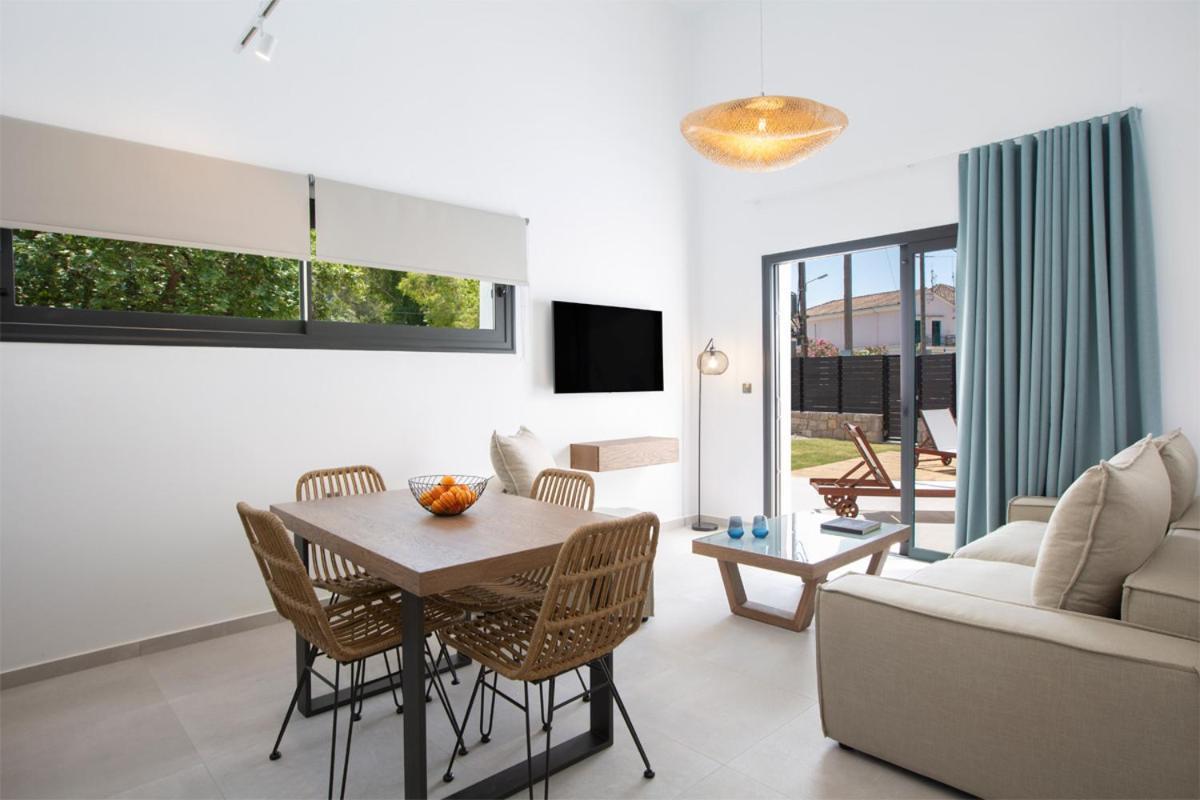 Seascape Villas Vassiliki - Beachfront Villas מראה חיצוני תמונה