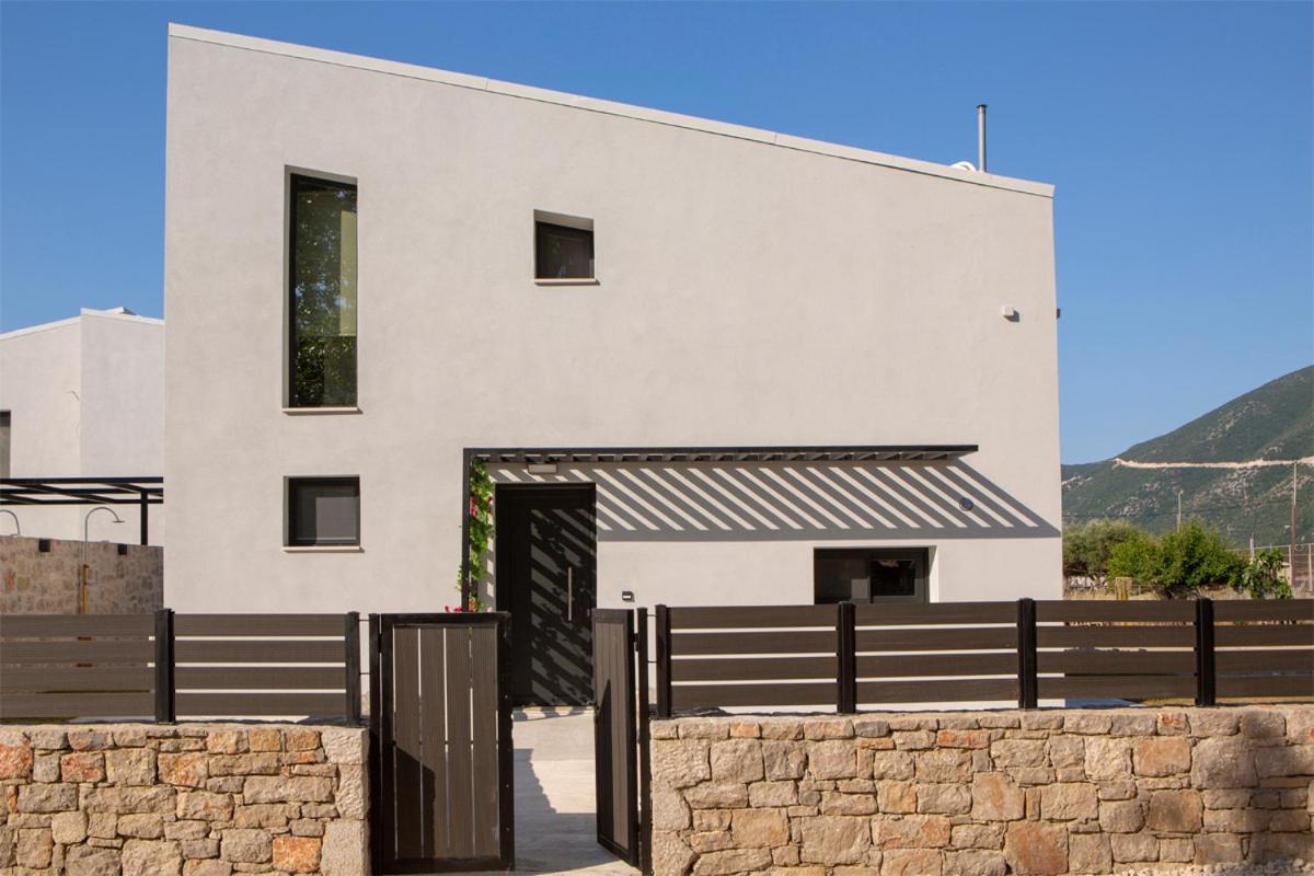 Seascape Villas Vassiliki - Beachfront Villas מראה חיצוני תמונה