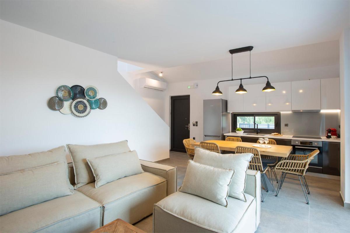Seascape Villas Vassiliki - Beachfront Villas מראה חיצוני תמונה